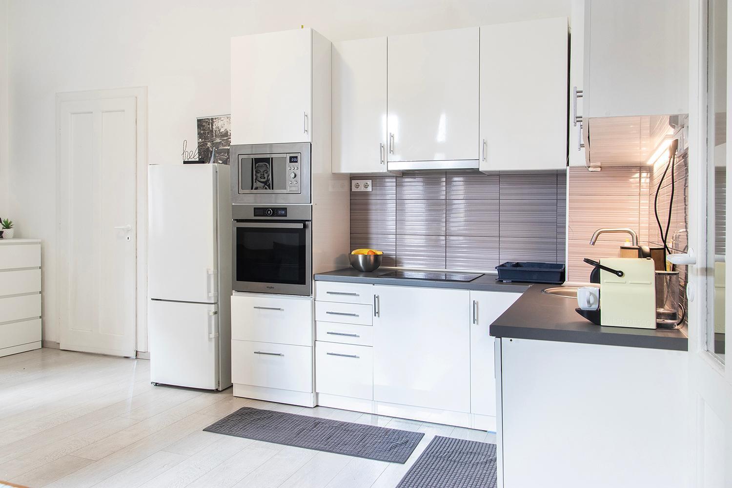 Dora Apartment Near Buda Castle With Parking! 布达佩斯 外观 照片